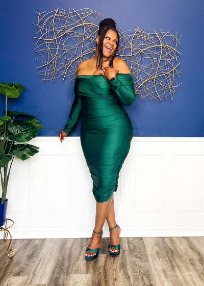 https://www.itsthecurvesforme.com/cdn/shop/products/cross-my-heart-too-midi-dress-emerald-green-dresses-its-the-curves-for-me-2x-647843_400x.jpg?v=1696740969
